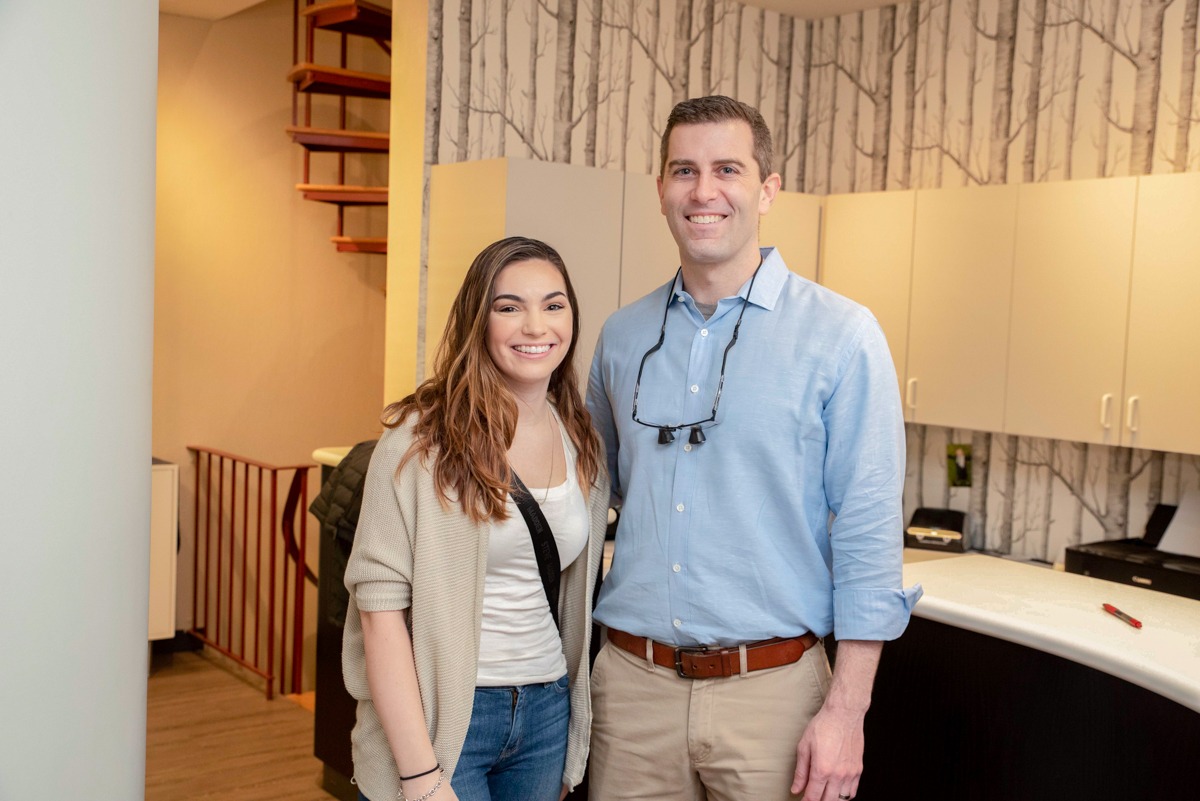 Should I Choose Braces Or Invisalign?